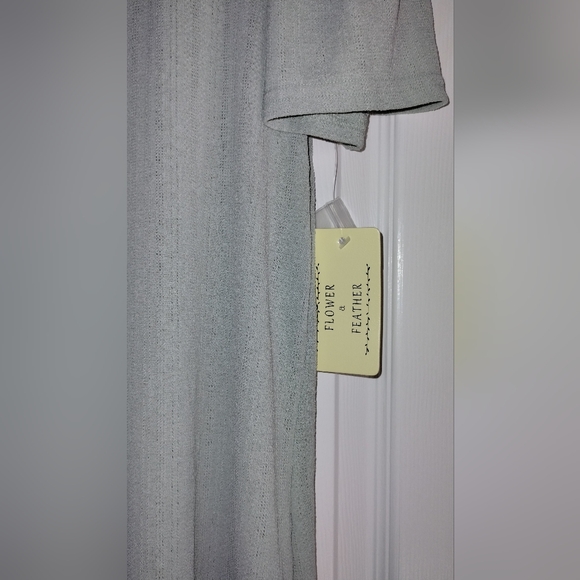 Women's Top Flower & Feather Brand - Picture 5 of 8